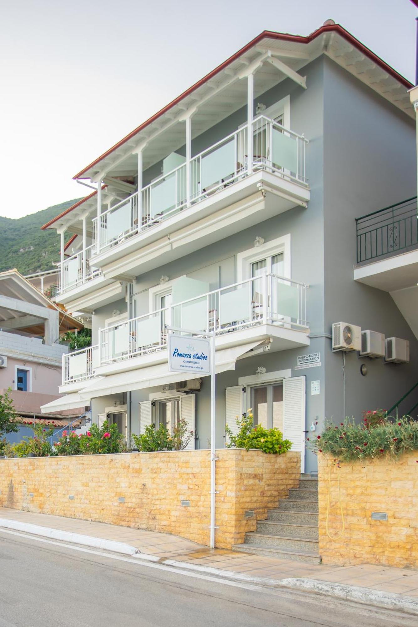 Romanza Studios Βασιλική Εξωτερικό φωτογραφία